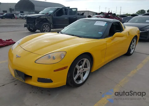 2005 Chevrolet Corvette z USA, uszkodzony, nr VIN 1G1YY24U155110370